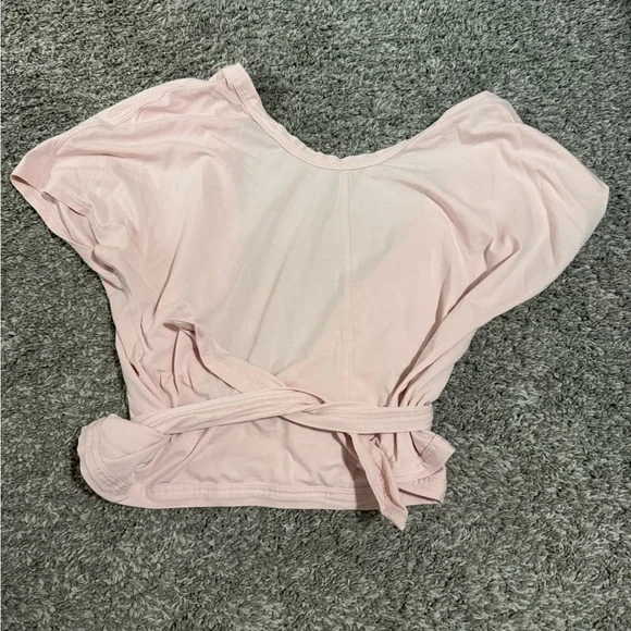 lululemon athletica Light Pink Short Sleeve Tee - Picture 2 of 4